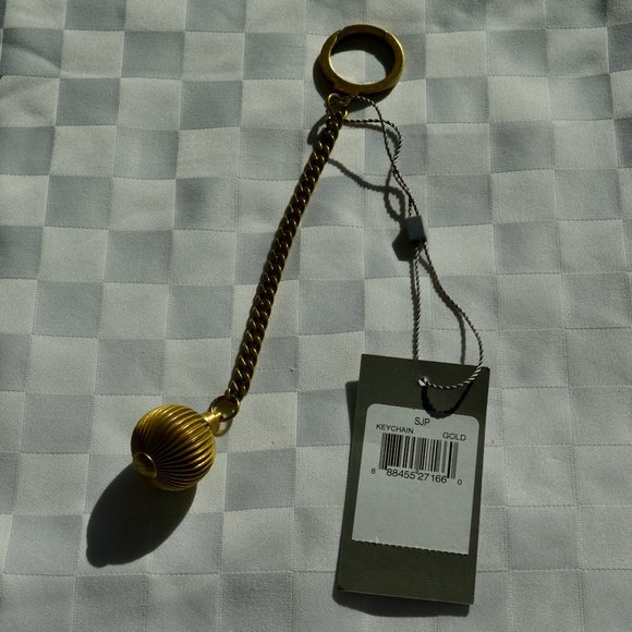 Sarah Jessica Parker Burnished Gold-tone Key Chain - Picture 5 of 7